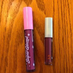 2 Lipsticks
